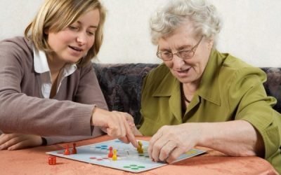 MALADIE D’ALZHEIMER : TRAITEMENTS ET ESPOIR